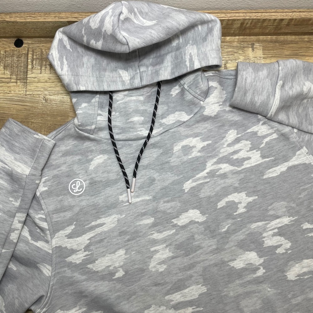 Legends Hawthorne Tech Hoodie Sweatshirt Mens M Curved Hem Activewear Grey Camo